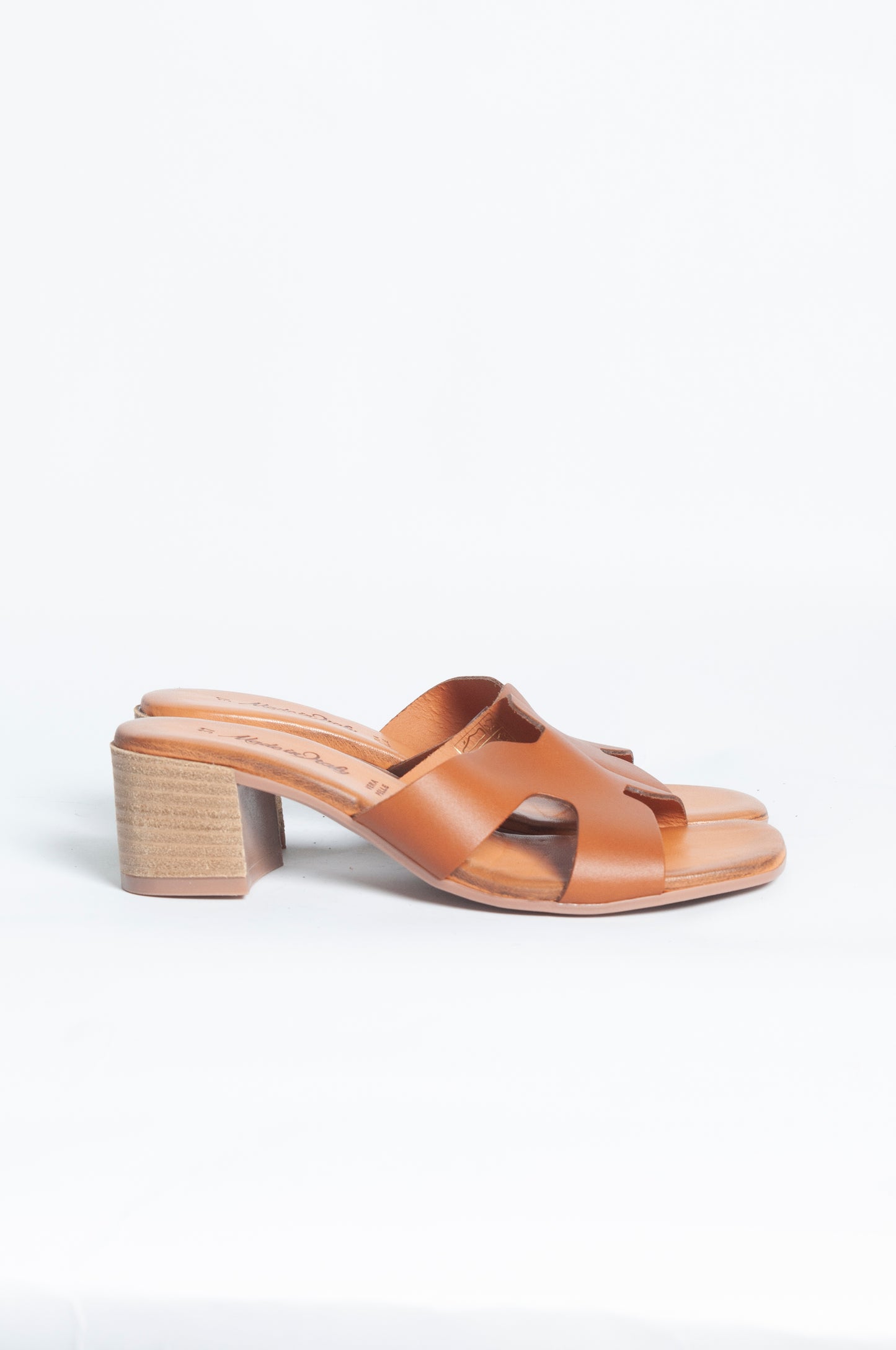 Sandalo fascia farfalla con tacco - Cuoio