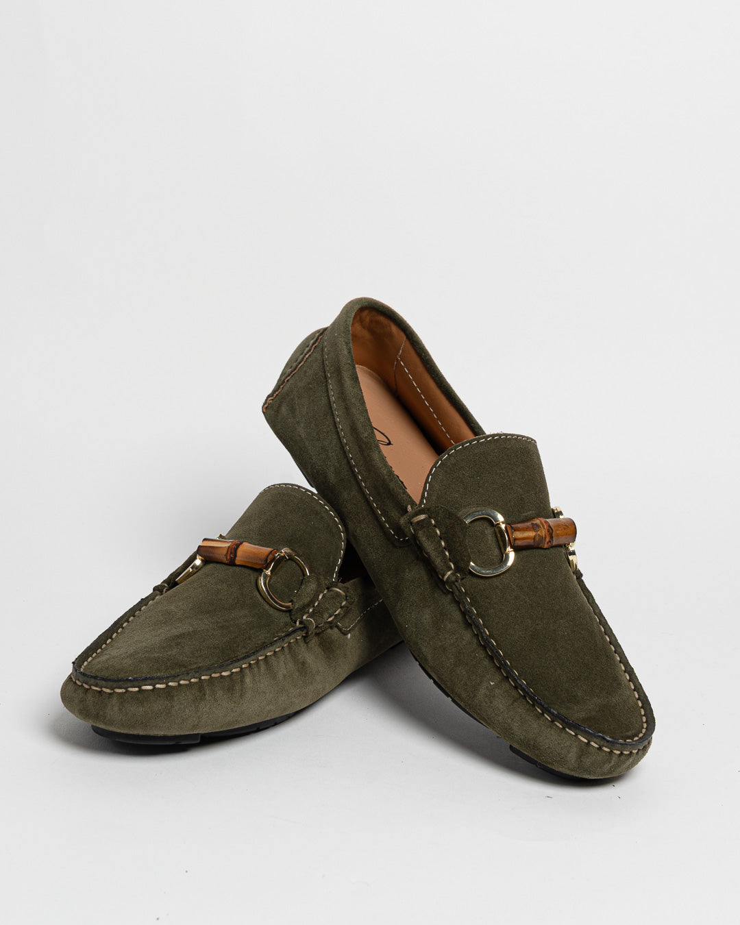 Mocassino in camoscio con fibbia in bamboo - Verde