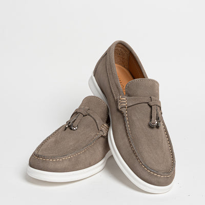 Mocassino Seaside in camoscio con ciondolo - Taupe