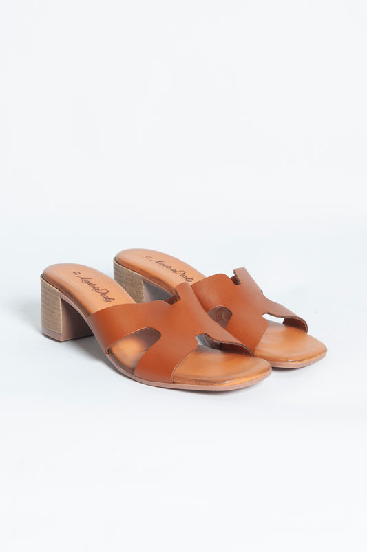 Sandalo fascia farfalla con tacco - Cuoio